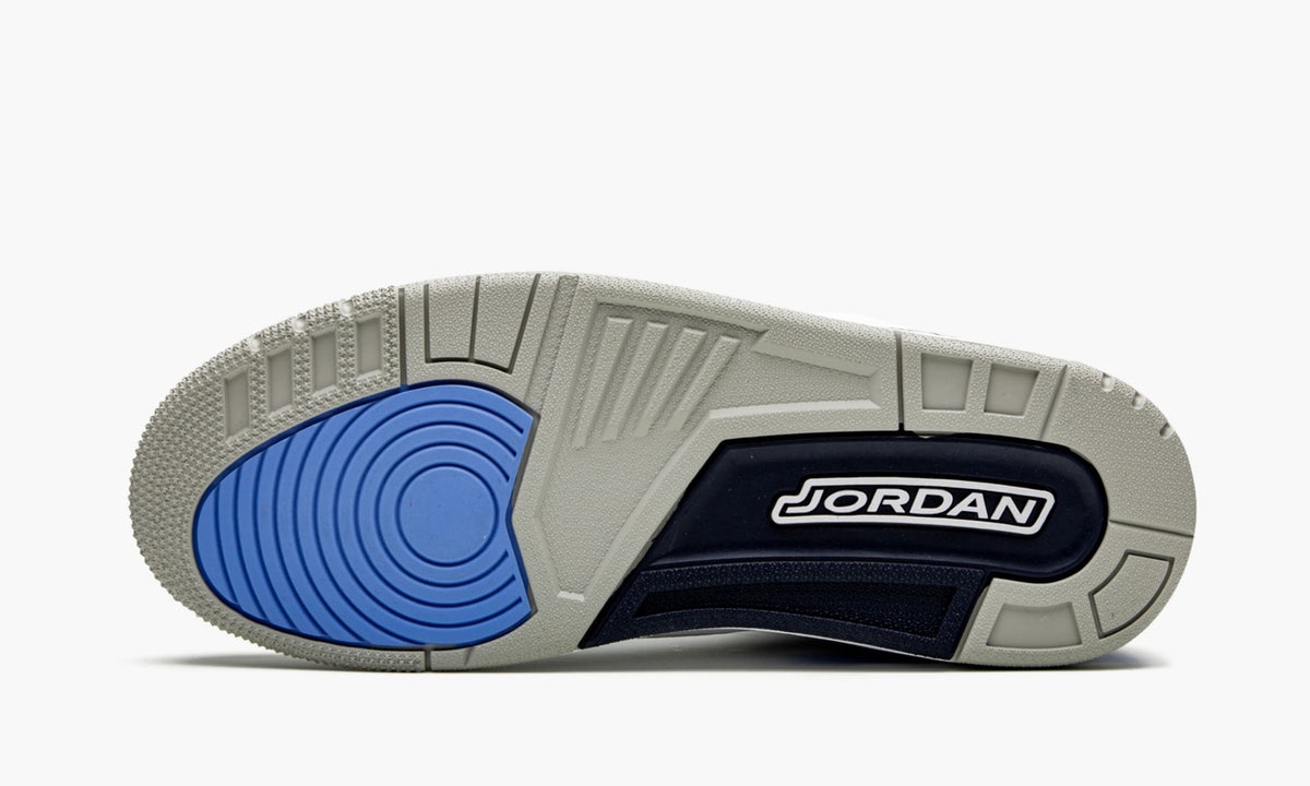 Air Jordan 3 Retro "UNC" Sneakers