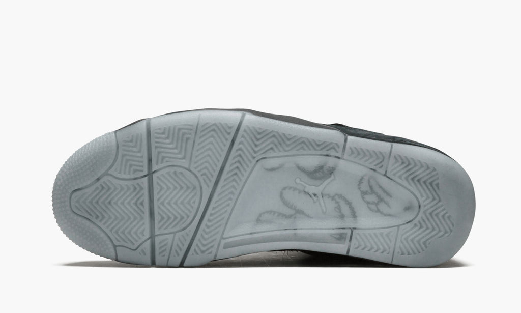Air Jordan 4 Retro Kaws - Black Sneakers