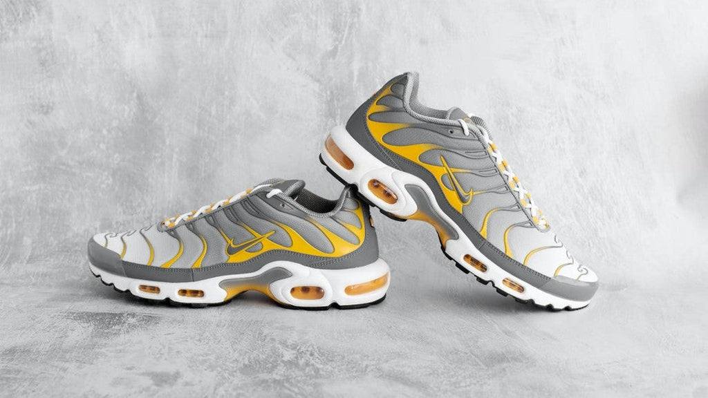 Nike Air Max Plus Particle Grey Dark Sulphur Sneakers